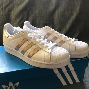 ADIDAS Superstar Shoes in Rose Gold